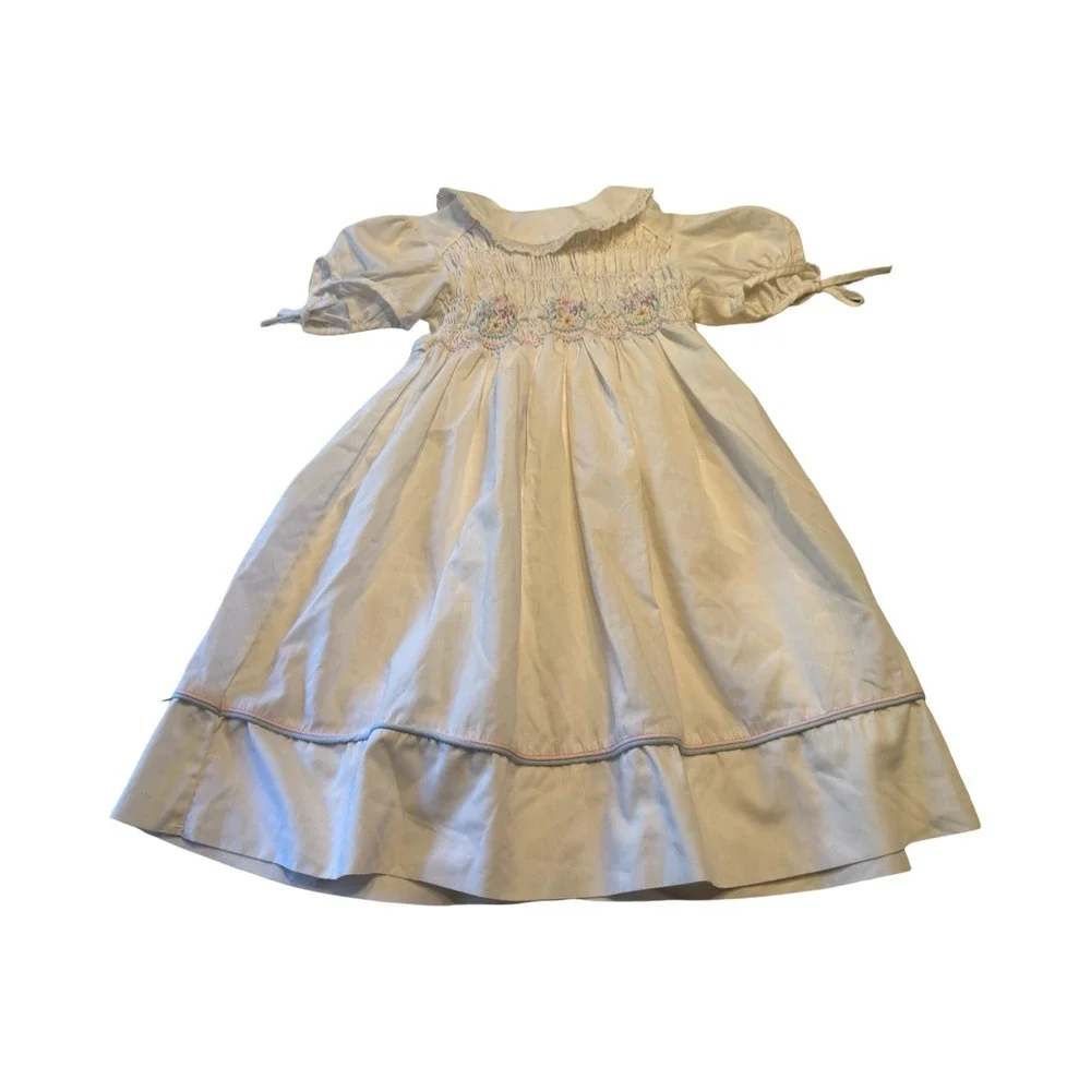 Vintage Polly Flinders Hand Smocked Floral Dress White Size 6 Peter Pan Collar
